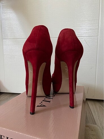 Diğer Kırmızı topuklu ayakkabı
