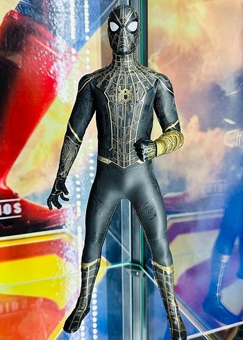 Beden Siyah Altın Spider-Man Aksiyon Figürü Hot Toys