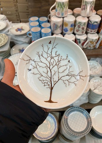 Beyaz Üzerine Ağaç Desenli Seramik Tabak - Görsel 3