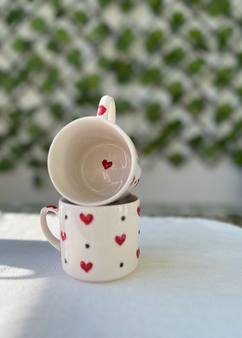 Kırmızı Kalp Desenli Beyaz Seramik Kupa - Görsel 2