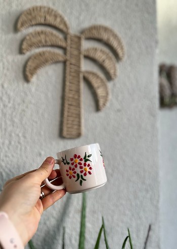 El Yapımı Çiçek Desenli Beyaz Seramik Kupa Seti - Görsel 3