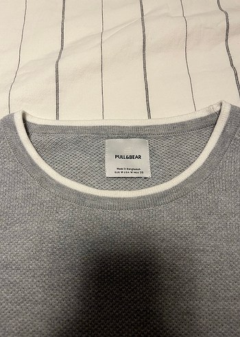 PULL&BEAR Beyaz Detaylı Gri Tşhirt - Görsel 3