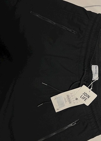 Bershka Kumaş Şort rahat kesim - Görsel 3