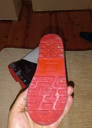 YAĞMUR ÇİZMESİ.TUC TUC