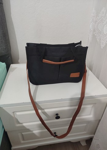 Siyah Deri Kemer Detaylı Kadın Çanta
