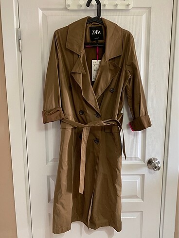 Zara trenchcoat