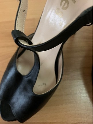 35 Beden siyah Renk İnce topuk bilekten bağlamalı ayakkabı