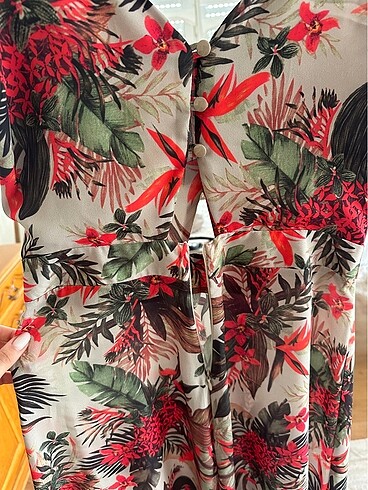 38 Beden çeşitli Renk Batik Çiçek Desenli Tulum