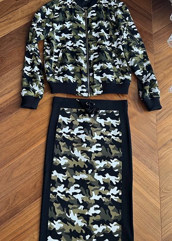 Michael Kors Kamuflaj Desenli Kadın Ceket