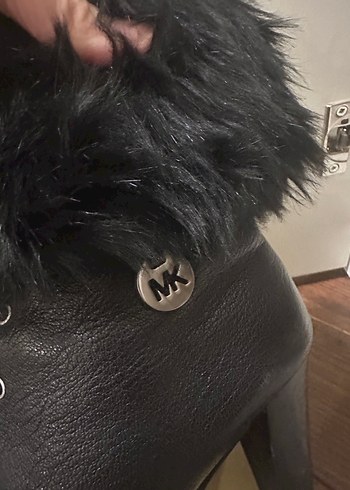 Michael Kors Siyah Deri Kürklü Topuklu Bot - Görsel 4