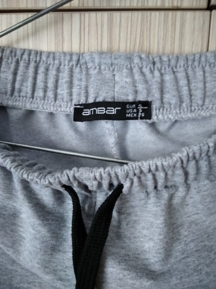 Ambar spor şort - Görsel 3