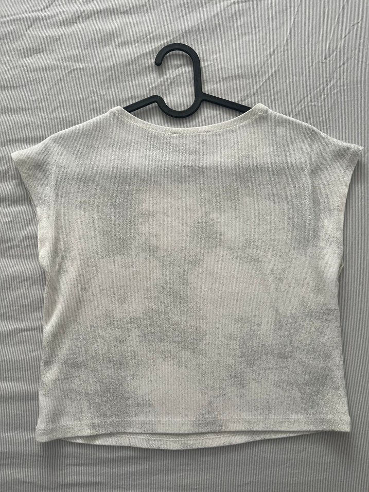 Gri Kısa Kollu Keten Crop Top - Görsel 2