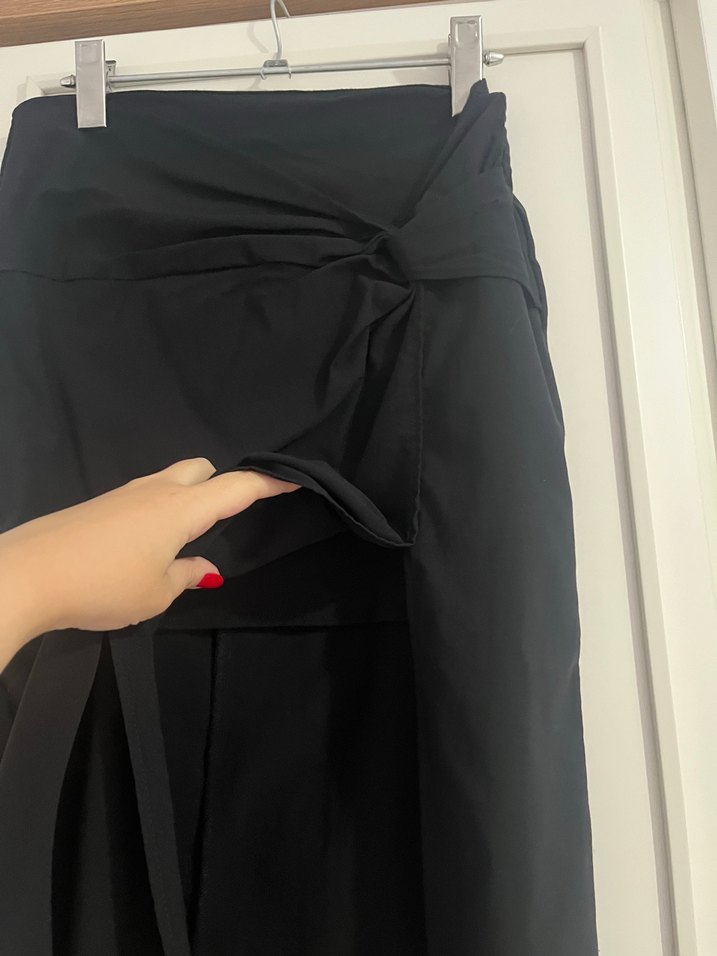 Siyah Drapeli Uzun Kadın Etek - Görsel 2