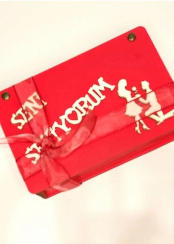 Kırmızı ahşap Aşk Kutusu ve Kart Oyunu - Görsel 3