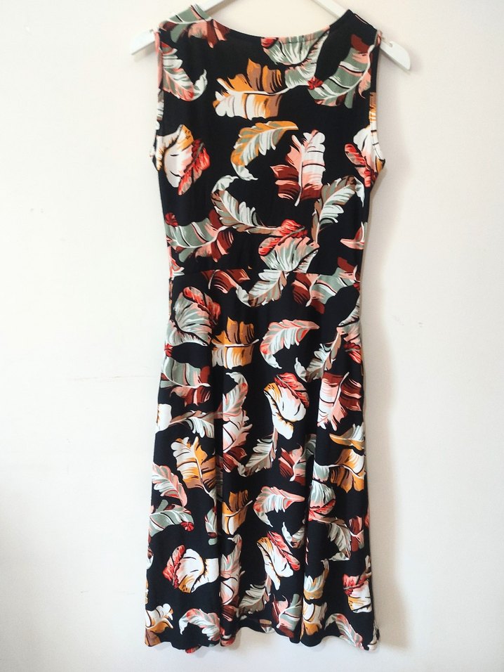 Desenli yazlık Elbise - Görsel 3