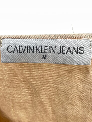 m Beden çeşitli Renk Calvin Klein T-shirt %70 İndirimli.
