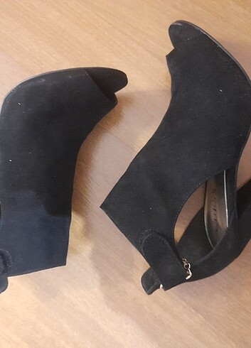 Guess Siyah Bootie