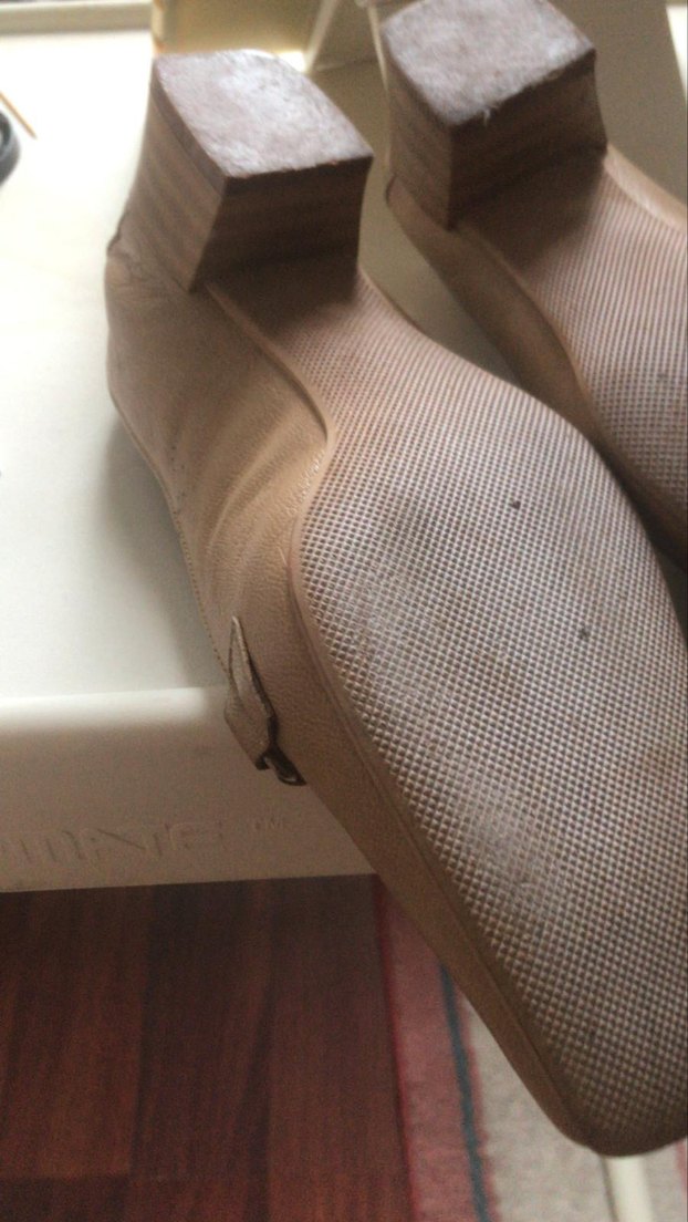 Bej Deri Tokalı Kadın Klasik Ayakkabı - Görsel 3