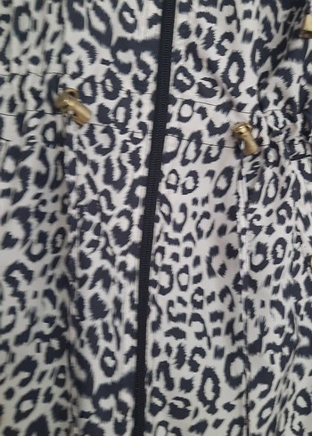 Gri Leopar Desenli Düğmeli Midi Kadın Kaban - Görsel 4