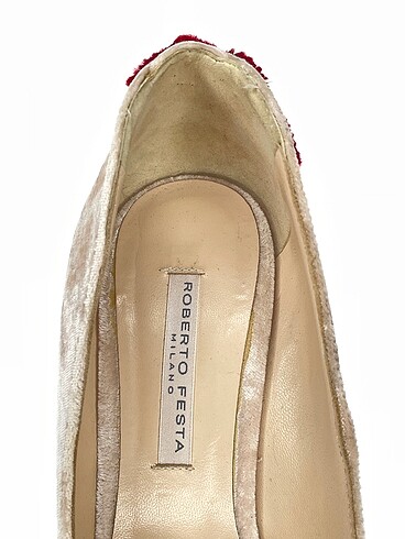 38 Beden çeşitli Renk Vintage Love Stiletto %70 İndirimli.