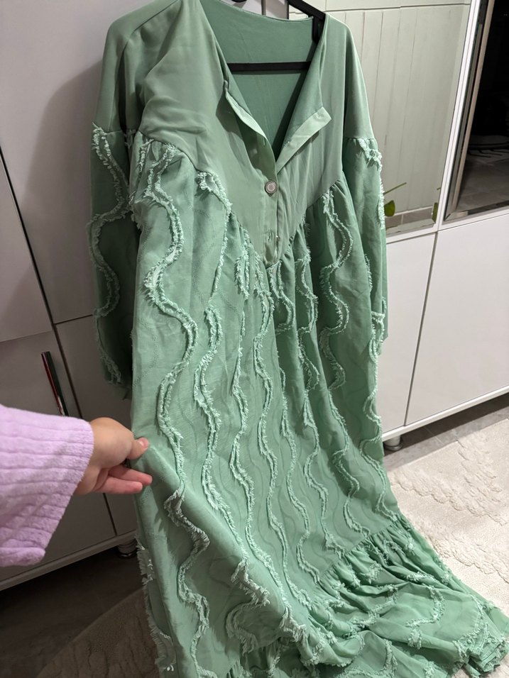 Yeşil V Yaka Uzun Bohem Elbise - Görsel 3