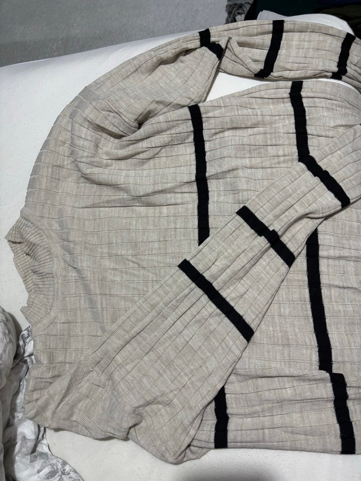 Kadın Beyaz Çizgili Pilili Geniş Paça Pantolon tunik takım - Görsel 5