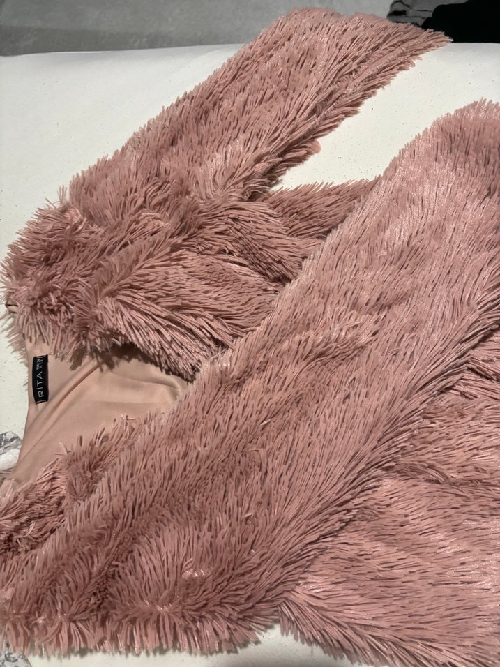 Uzun Kollu pembe peluş hırka - Görsel 2