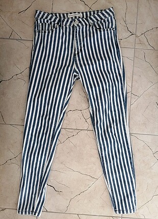 Stradivarius Çizgili Slim Fit