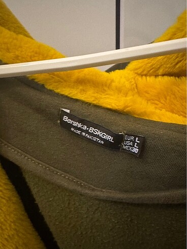 l Beden haki Renk bershka haki sweatshirt kapüşonlu