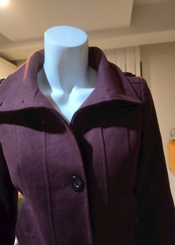 Düğmeli Yüksek Yakalı Kısa Kaban - Görsel 2