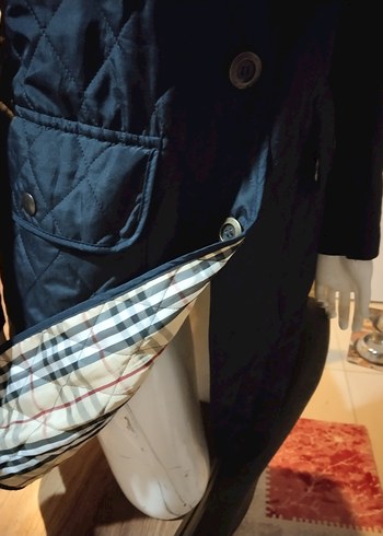 Burberry Düğmeli Siyah Kadın Midi Ceket - Görsel 4