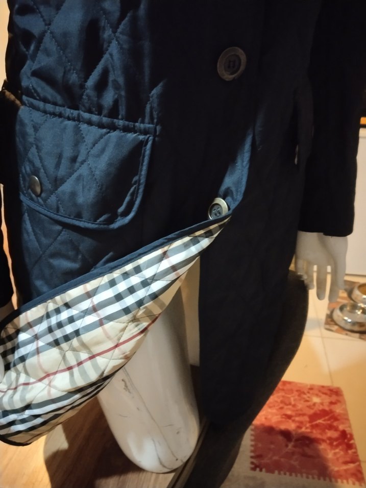 Burberry Düğmeli Siyah Kadın Midi Ceket - Görsel 4