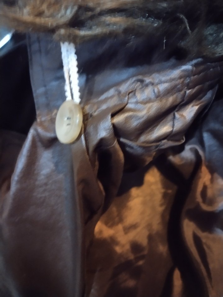 Düğmeli Kahverengi Deri Midi Trençkot - Görsel 5