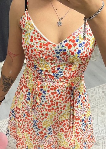 Çiçek Desenli Renkli elbise - Görsel 3