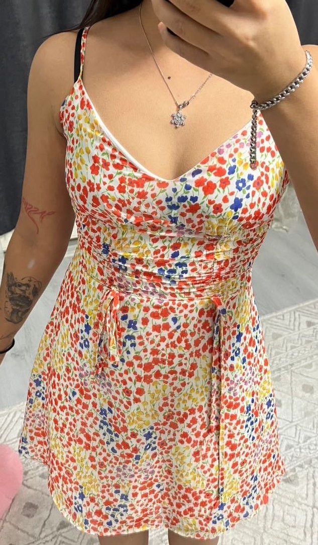 Çiçek Desenli Renkli elbise - Görsel 3