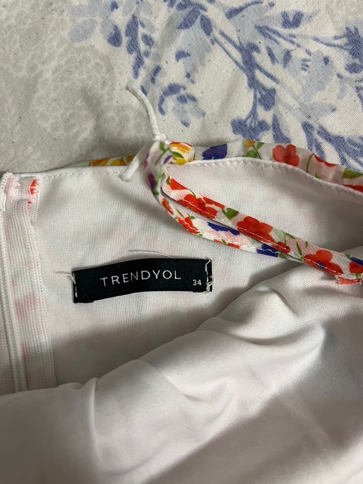 Çiçek Desenli Renkli elbise - Görsel 4