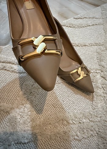 ELLE- Bej Deri Stiletto Tokalı Kadın Ayakkabı - Görsel 5