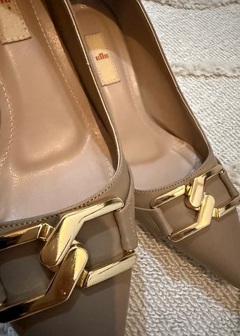 ELLE- Bej Deri Stiletto Tokalı Kadın Ayakkabı - Görsel 4