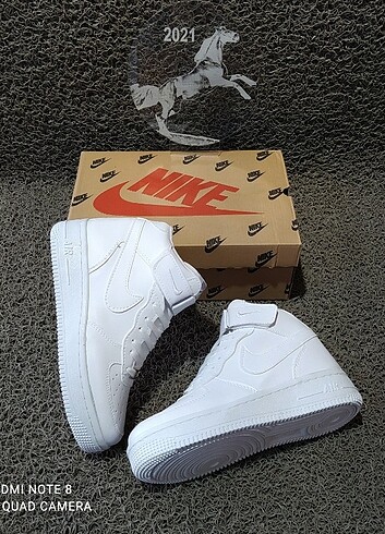 Nike Tüm ürünlerimiz sıfır ve tüm numaralar mevcut kalıplar tam KALiP