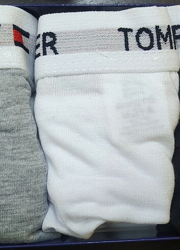 Tommy Hilfiger TUM BEDENLER MEVCUTTUR 