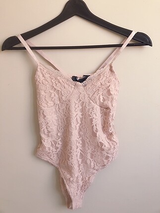Primark güpürlü body suit
