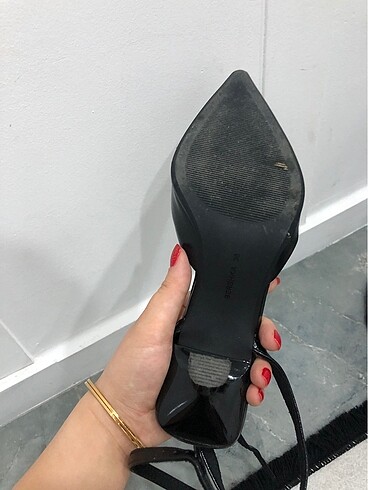 38 Beden siyah Renk Bershka Kısa Sivri Topuklu Ayakkabı