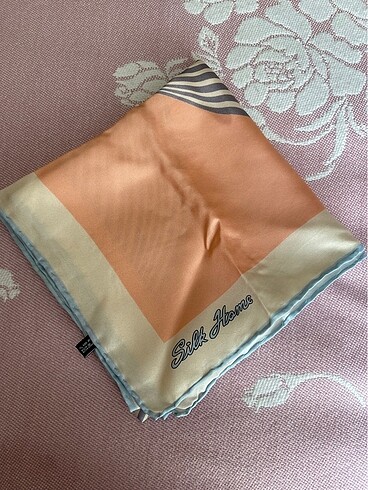 Beden mavi Renk Silk home eşarp