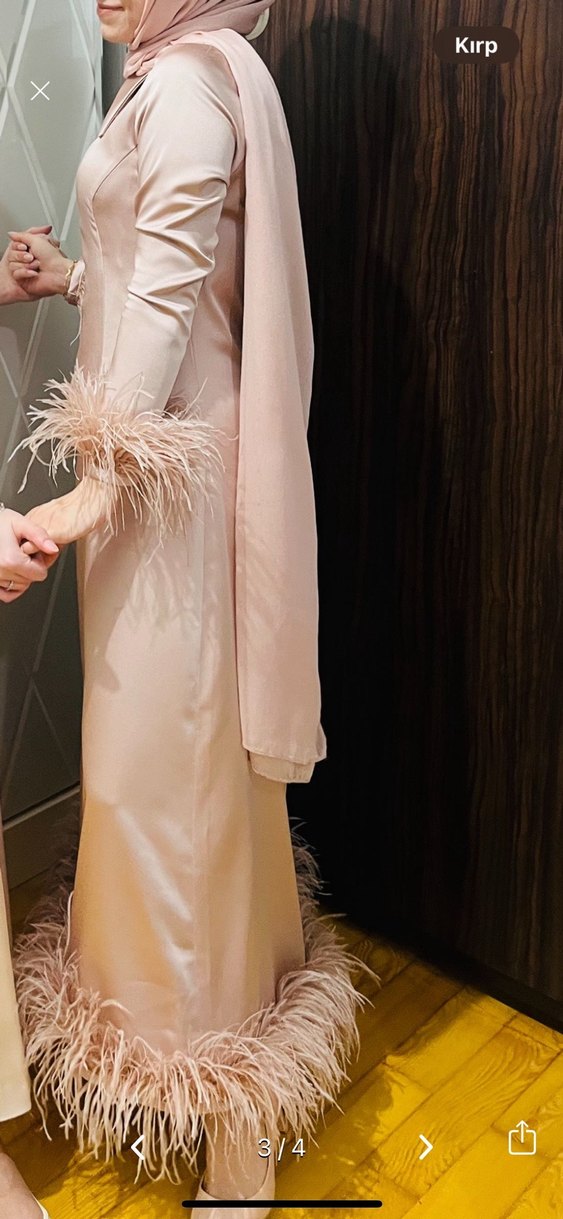 Pudra Rengi Uzun tüylü Nişan Elbisesi - Görsel 3