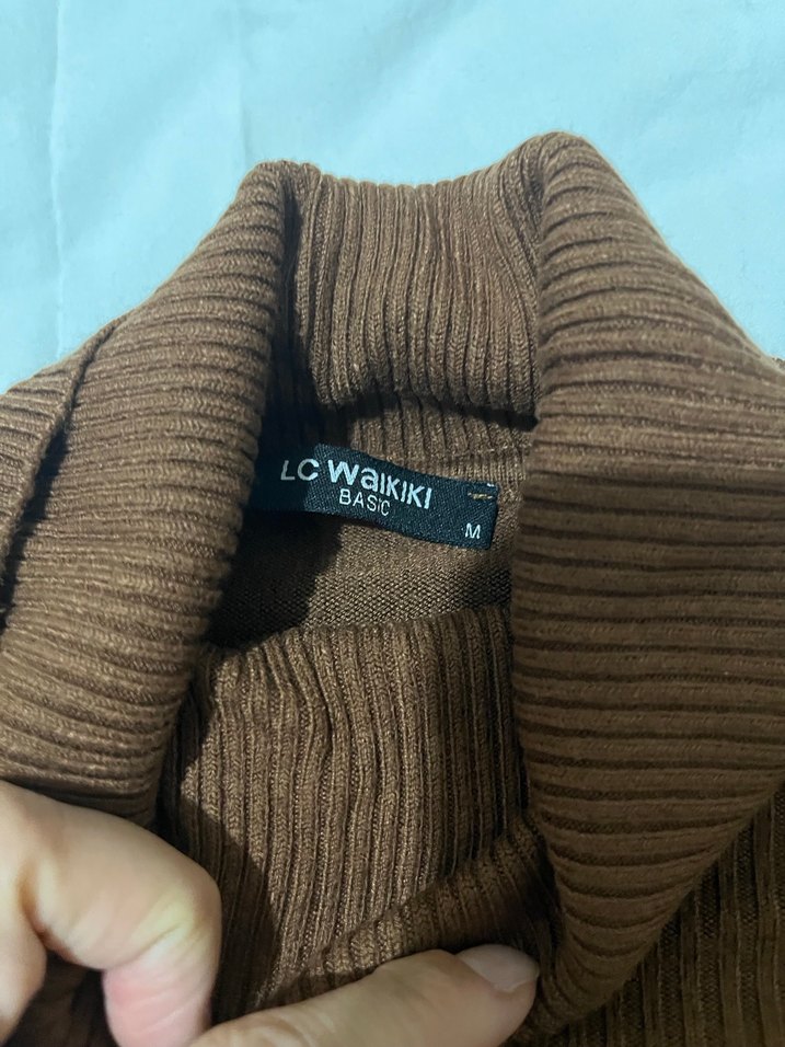 Kahverengi Boğazlı Kadın Triko Kazak - Görsel 3