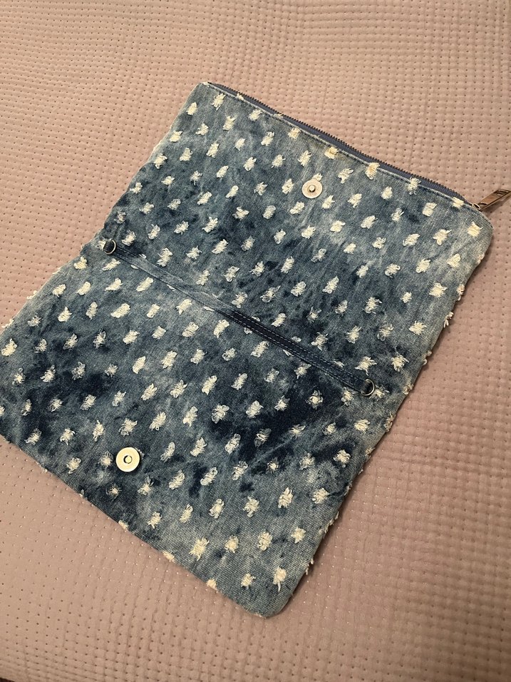 Zincir Detaylı Mavi Denim Kadın Çanta - Görsel 4