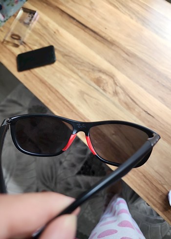 Beden orjonal Ray Ban Şeffaf Detaylı Siyah Kadın Güneş Gözlüğü