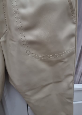 Zara Bej Mini Deri Rahat Pantolon