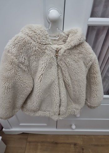 Kız Çocuk Bej Kapüşonlu Peluş Ceket