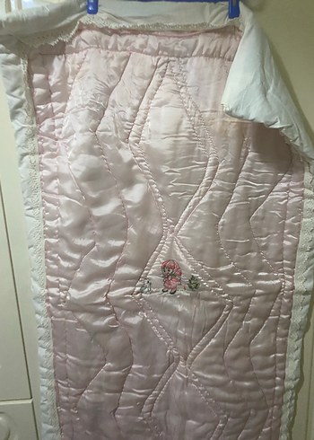 Pembe Nakışlı Çocuk yorgan - Görsel 2
